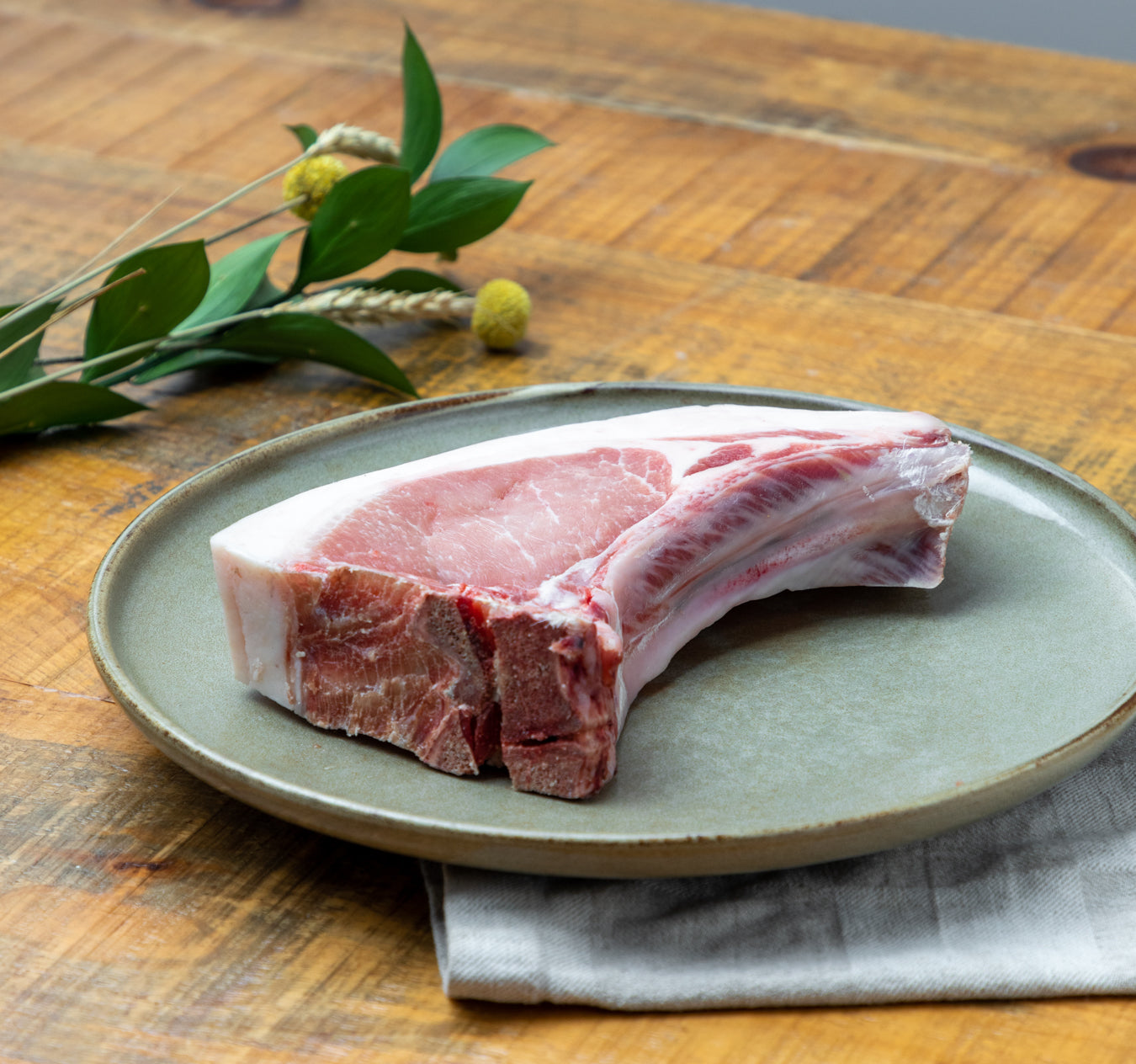 2 Beaurivage pork chops from Quebec on the bone